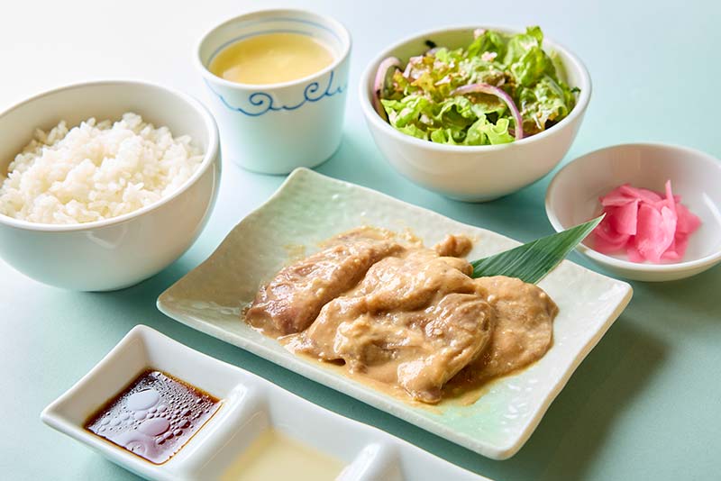 獺祭酒粕味噌漬け牛タン定食